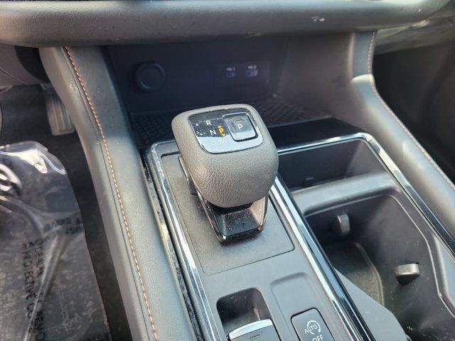 Used 2025 Nissan Pathfinder Rock Creek AWD/4WD image 32