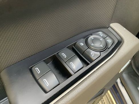 Certified 2022 Chevrolet Silverado 1500 ZR2 w/ Technology Package image 20