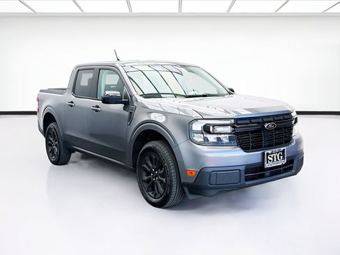 Used 2023 Ford Maverick Lariat w/ Black Appearance Package FWD image 3