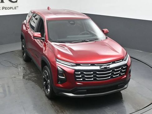 New 2026 Chevrolet Equinox LT w/ Safety and Technology Package FWD image 25