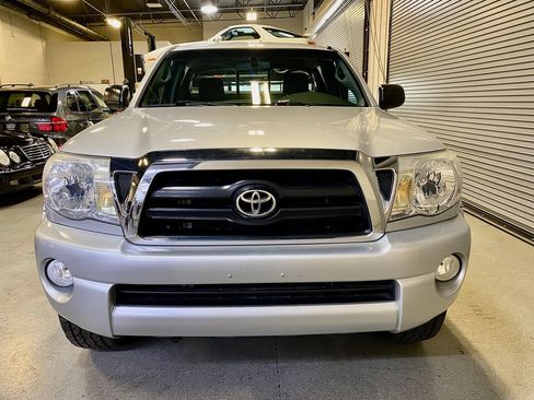 Used 2006 Toyota Tacoma PreRunner RWD image 3
