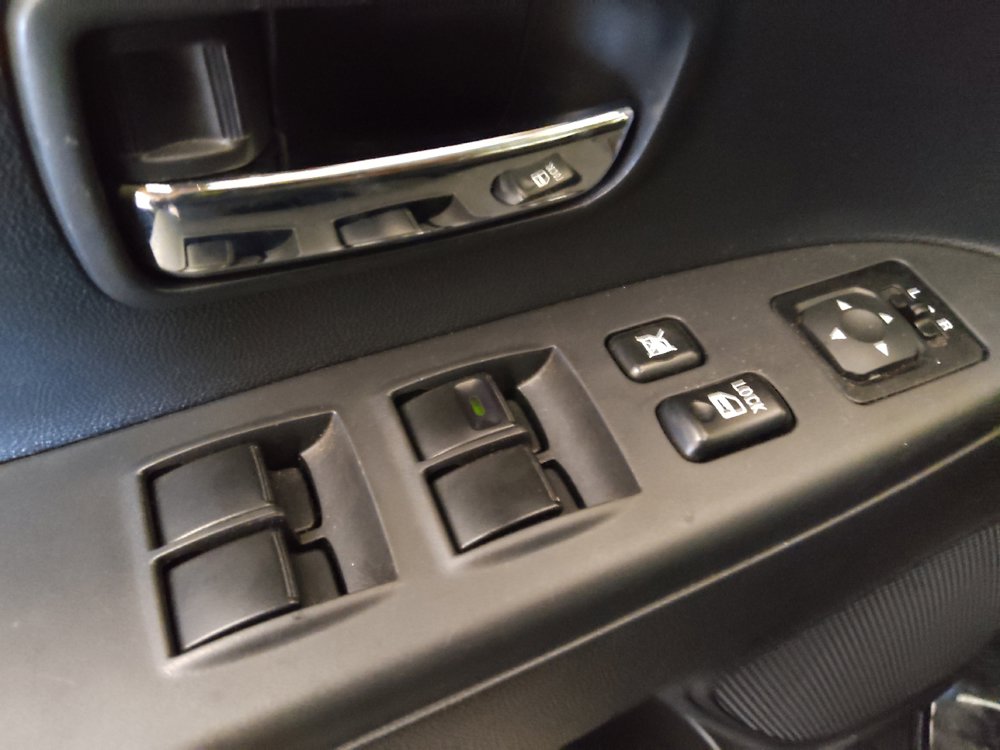 Used 2025 Mitsubishi Outlander Sport LE AWD/4WD image 27