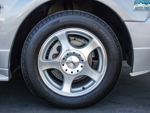 Used 2003 Ford Mustang Convertible image 28