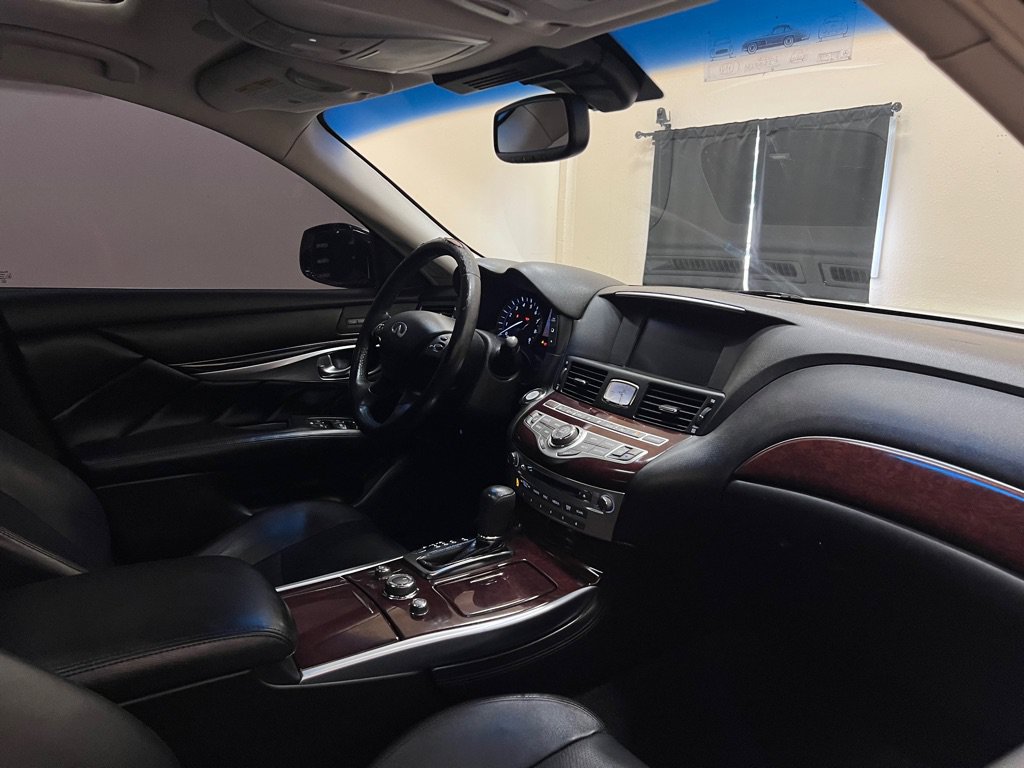 Used 2018 INFINITI Q70 L 3.7 RWD image 15