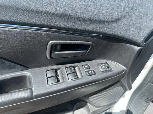 Used 2014 Mitsubishi Outlander Sport ES AWD/4WD image 11
