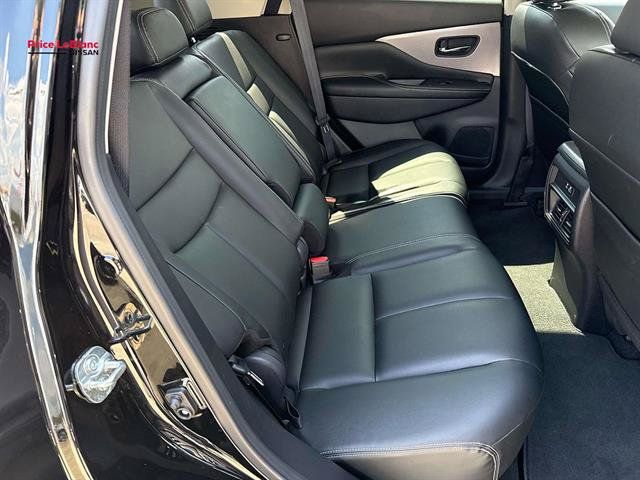 Used 2024 Nissan Murano SV FWD image 9