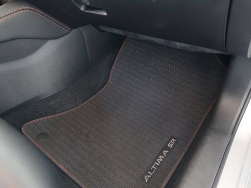 Used 2020 Nissan Altima 2.5 SR FWD image 39