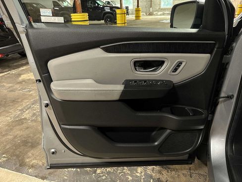 Used 2024 Honda Pilot Elite image 33