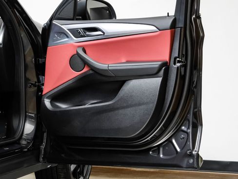 Used 2025 BMW X4 xDrive30i image 47