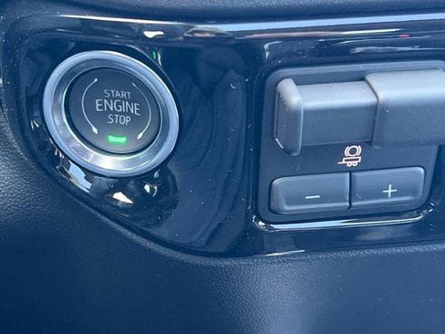 New 2026 GMC Sierra 1500 Elevation w/ Elevation Premium Package AWD/4WD image 19