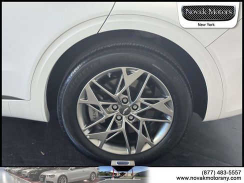 Used 2025 Genesis GV70 2.5T AWD/4WD image 6