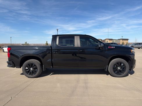 Certified 2022 Chevrolet Silverado 1500 RST image 1