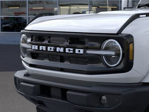 New 2026 Ford Bronco Outer Banks AWD/4WD image 19