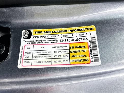 Used 2021 Ford F250 Lariat w/ Chrome Package image 32