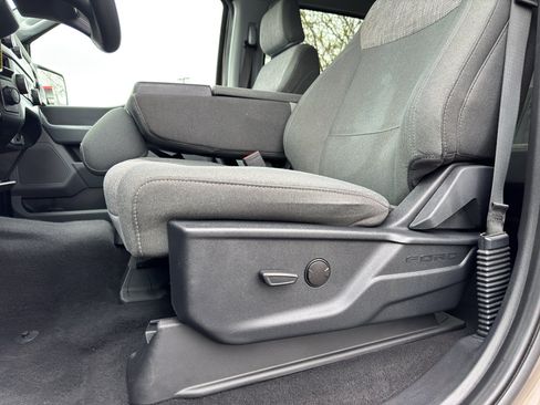 Used 2023 Ford F150 XLT image 12