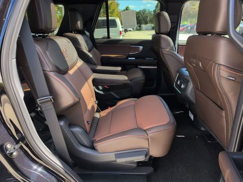 Certified 2025 Ford Expedition King Ranch image 16