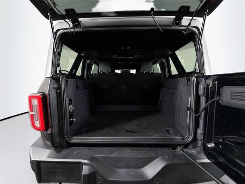 Used 2023 Ford Bronco Wildtrak AWD/4WD image 34