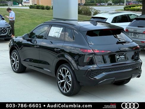 New 2026 Audi Q3 quattro 2.0T AWD/4WD image 12