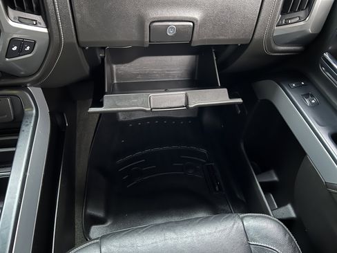 Used 2018 Chevrolet Silverado 3500 LTZ image 36