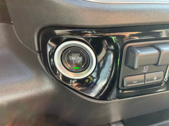 Used 2025 Chevrolet Silverado 1500 RST AWD/4WD image 36