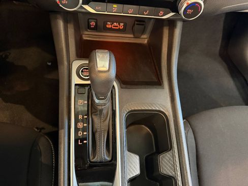 Used 2025 Nissan Sentra SV FWD image 40
