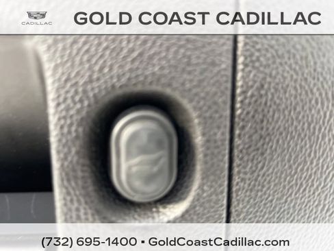 Used 2020 Cadillac Escalade Luxury w/ LPO, Radiant Package image 15