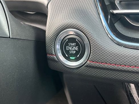 Used 2025 Chevrolet TrailBlazer RS w/ Convenience Package image 10