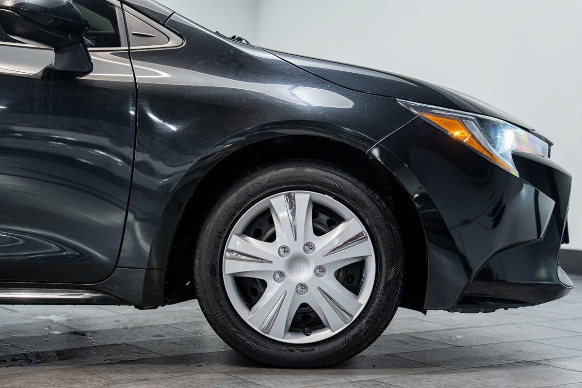 Used 2022 Toyota Corolla LE FWD image 9