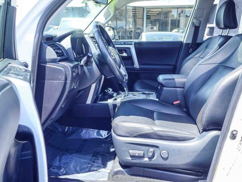 Used 2023 Toyota 4Runner Limited AWD/4WD image 2