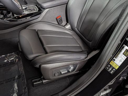 Certified 2023 BMW X4 M40i w/ Premium Package image 21