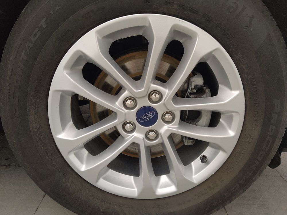 Used 2020 Ford Escape SE FWD image 30