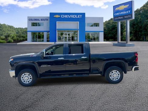 Certified 2022 Chevrolet Silverado 2500 LTZ w/ LTZ Plus Package AWD/4WD image 3