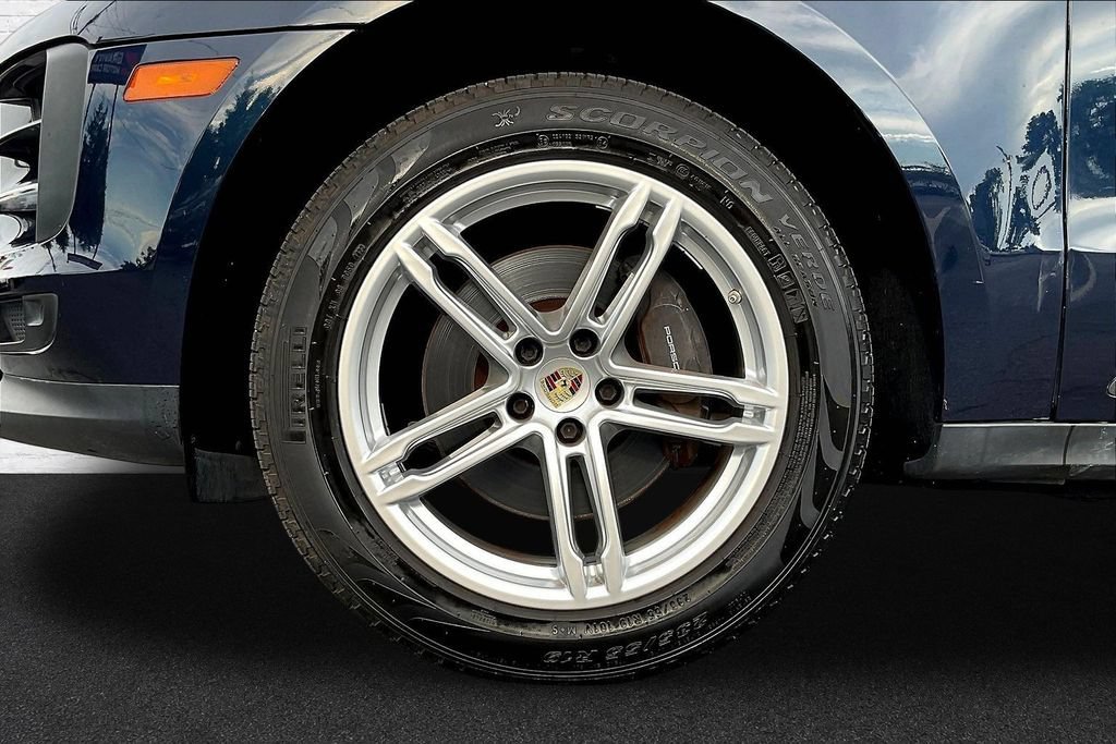 Used 2020 Porsche Macan AWD/4WD image 31