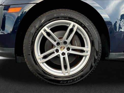 Used 2020 Porsche Macan AWD/4WD image 31