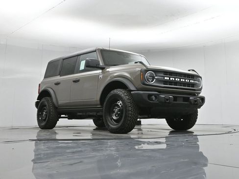 New 2026 Ford Bronco Big Bend w/ Black Diamond Package image 48