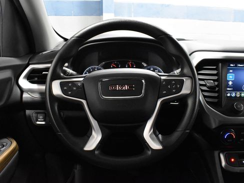 Used 2023 GMC Acadia SLE w/ Driver Convenience Package image 8