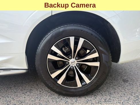 Used 2024 Volvo XC60 B5 Core AWD/4WD image 9