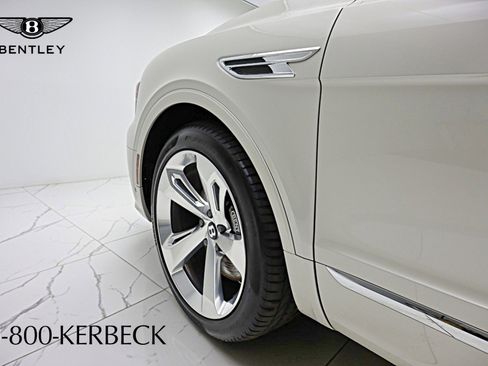 Used 2024 Bentley Bentayga Hybrid V6/LEASE OPTIONS AVAILA image 19