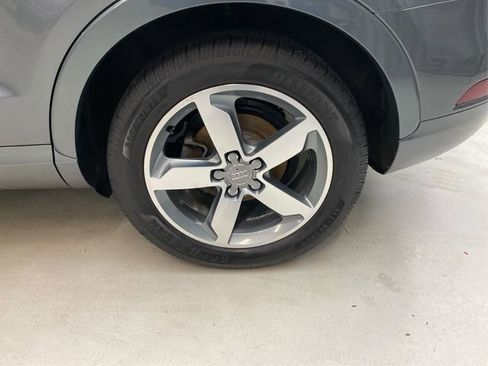 Used 2015 Audi Q3 2.0T Prestige w/ Prestige Package image 18