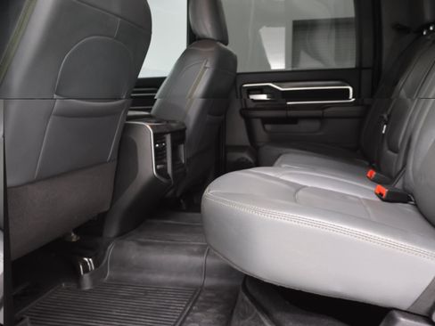 Used 2024 RAM 2500 Big Horn w/ Night Edition AWD/4WD image 30