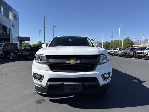 Used 2017 Chevrolet Colorado Z71 AWD/4WD image 10
