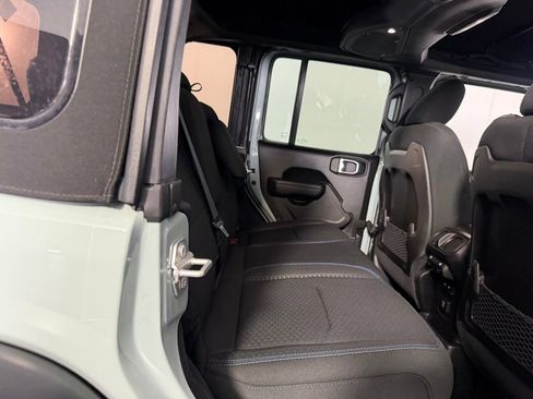 Used 2024 Jeep Wrangler Unlimited Rubicon 4xe AWD/4WD image 30