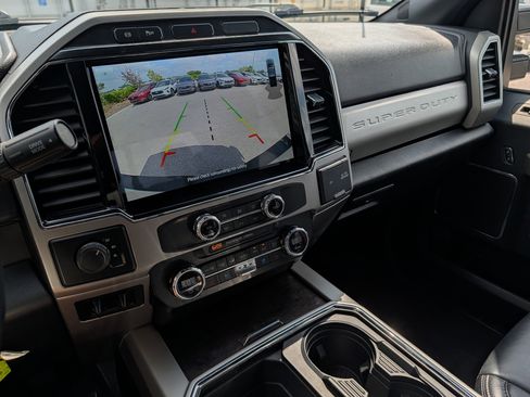 Used 2022 Ford F250 Lariat w/ Lariat Value Package image 31