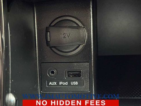 Used 2013 Hyundai Elantra GLS w/ Preferred Pkg image 32