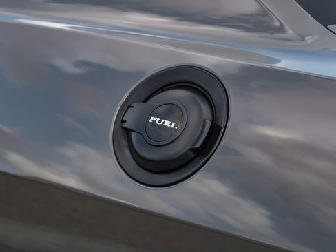 Used 2018 Dodge Challenger R/T image 45