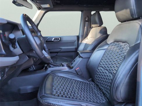 Used 2022 Ford Bronco Big Bend image 9