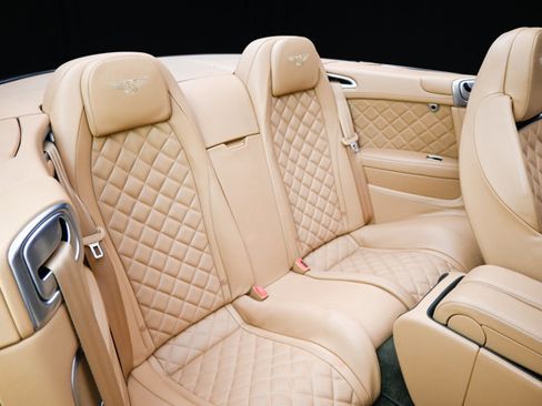 Used 2017 Bentley Continental GT image 78