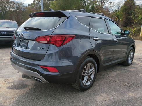 Used 2017 Hyundai Santa Fe Sport image 5