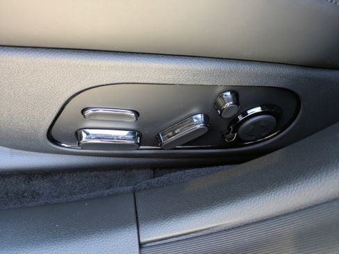 New 2026 Genesis G90 3.5T Prestige image 17