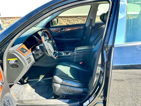 Used 2014 Hyundai Equus Signature image 9